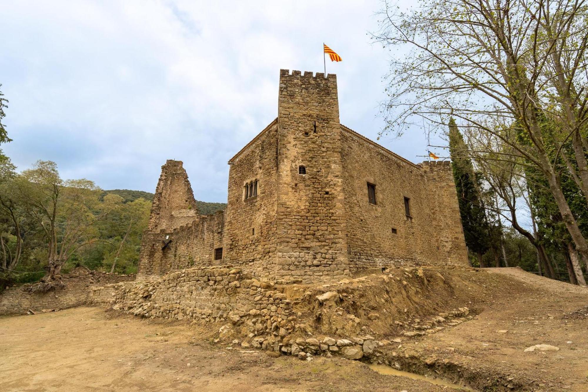 Castell In Girona Villa Sant Miquel de Campmajor Exterior photo